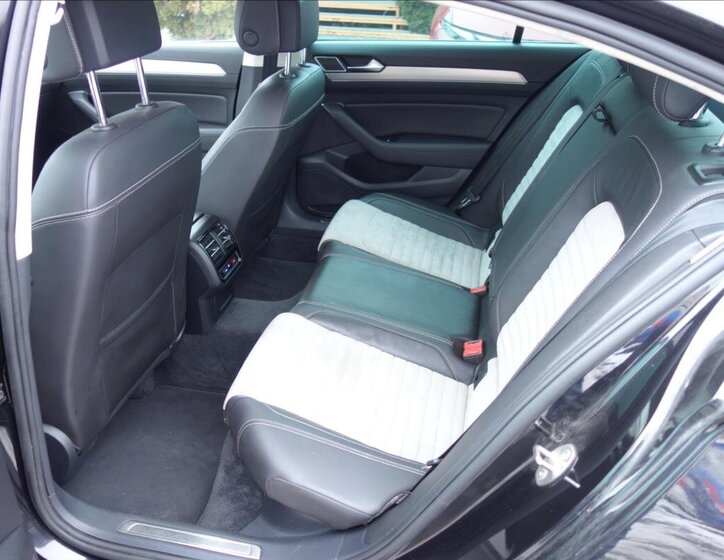 Volkswagen Passat Sedan 2,0 l 140 kw