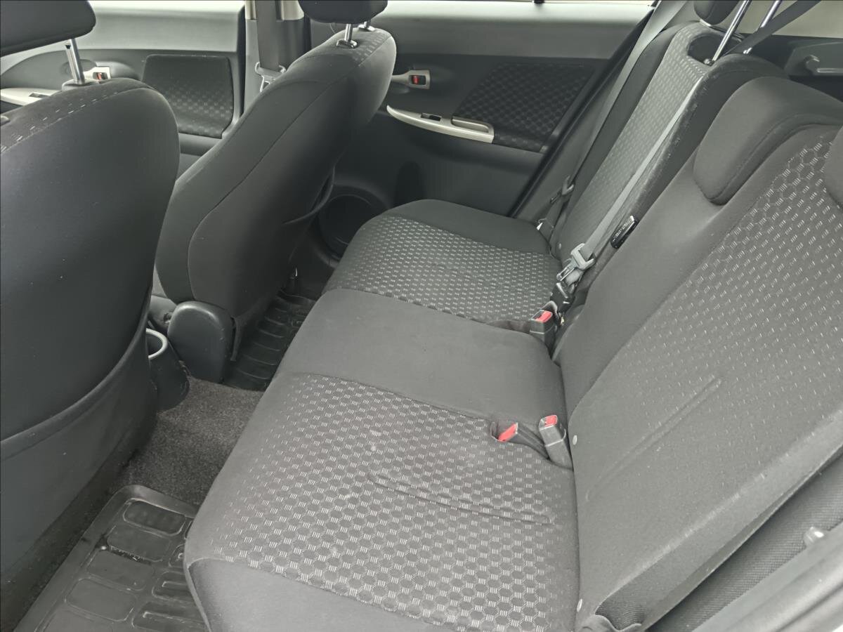 Toyota Urban Cruiser Hatchback 1,4 l 66 kw