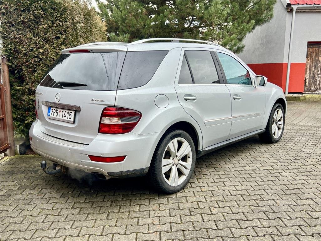 Mercedes-Benz Třídy M SUV 3,0 l 165 kw
