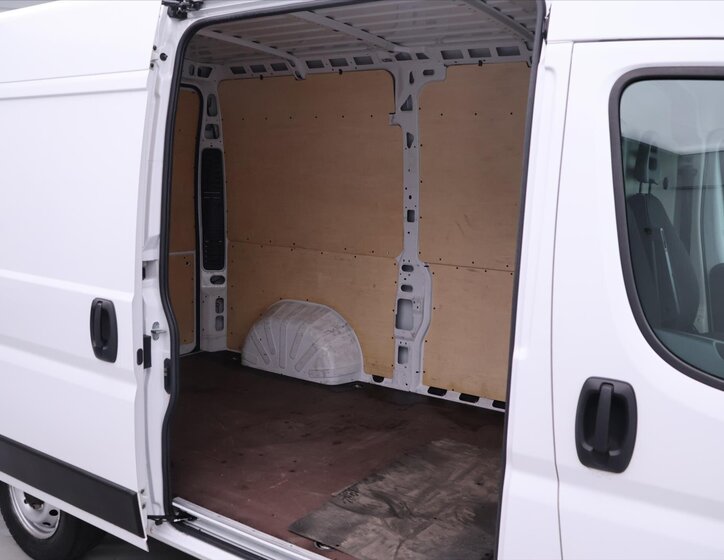 Fiat Ducato Skříň 2,2 l 88 kw