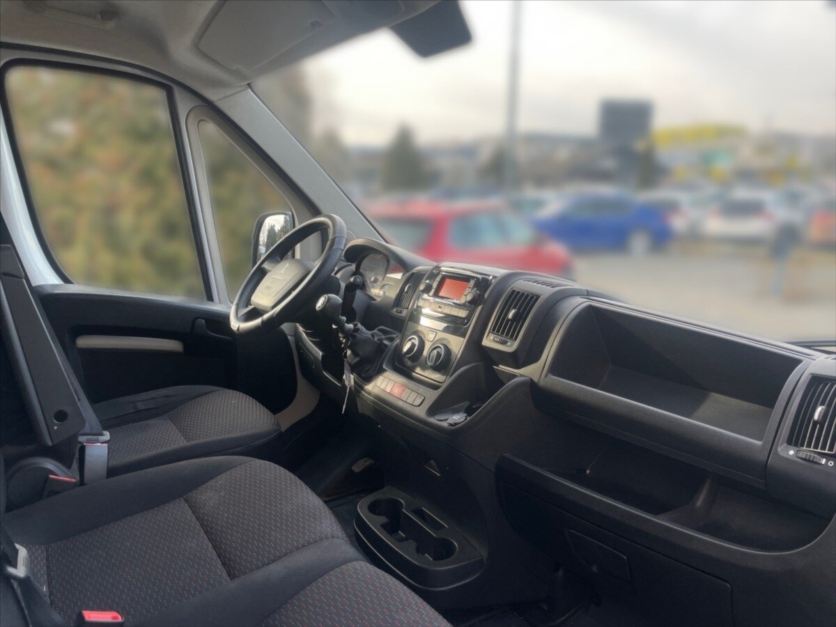 Peugeot Boxer Skříň 2,2 l 121 kw