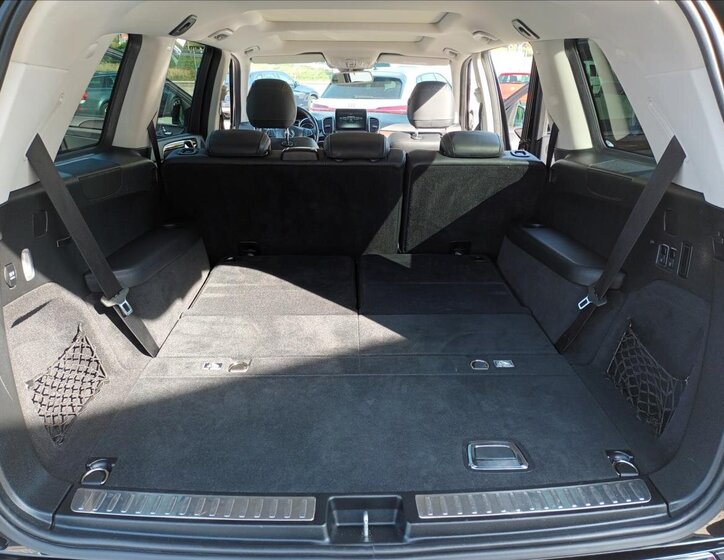 Mercedes-Benz GLS SUV / Terénní 3,0 l 190 kw