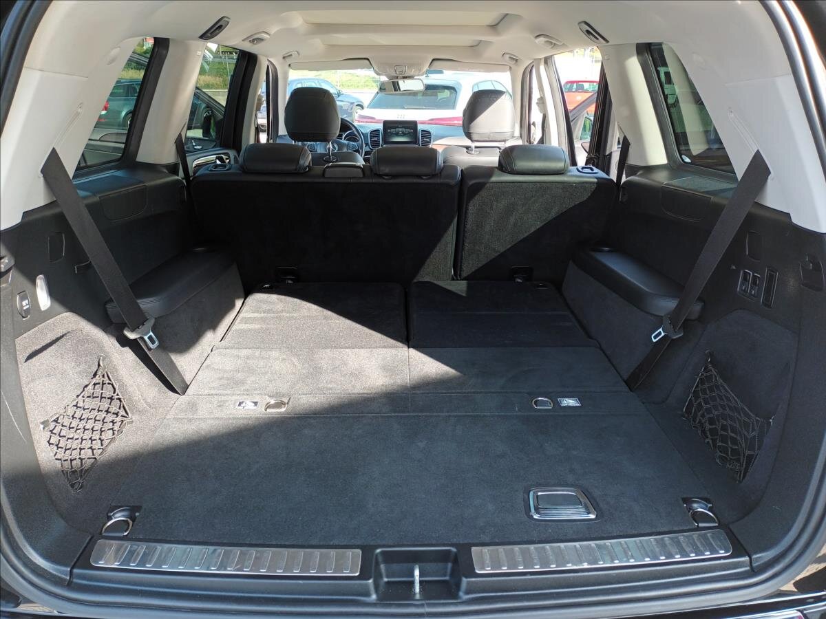 Mercedes-Benz GLS SUV / Terénní 3,0 l 190 kw