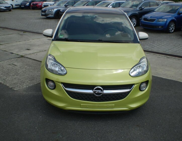Opel Adam Hatchback 1,4 l 64 kw