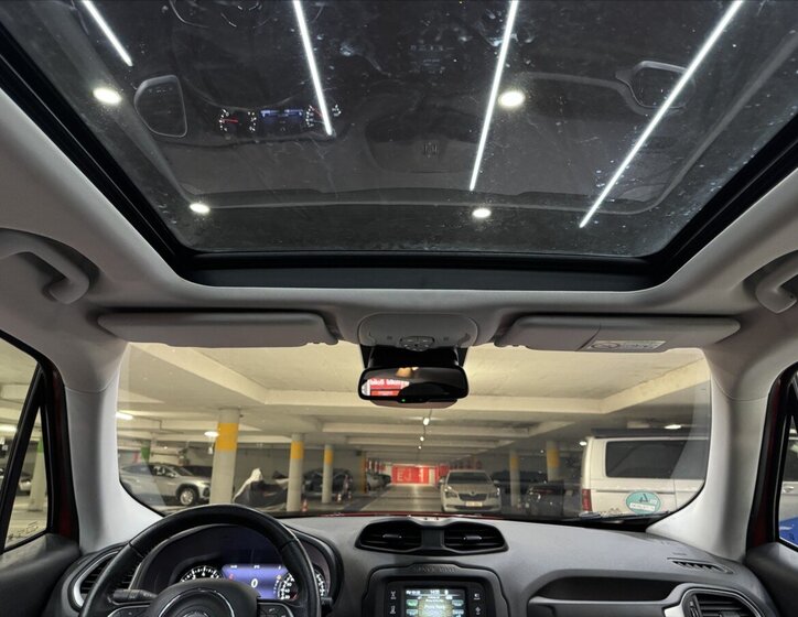 Jeep Renegade SUV 1,4 l 125 kw