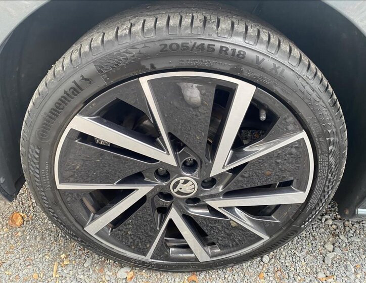 Škoda Scala Hatchback 1,5 l 110 kw