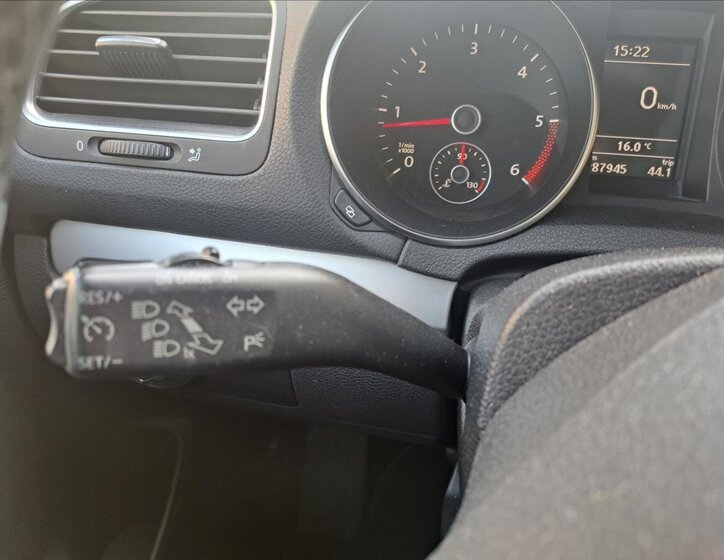 Volkswagen Golf Kombi 1,6 l 77 kw