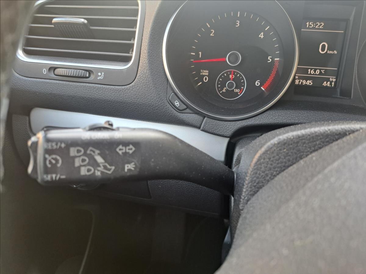 Volkswagen Golf Kombi 1,6 l 77 kw