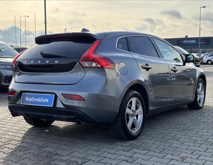Volvo V40 5