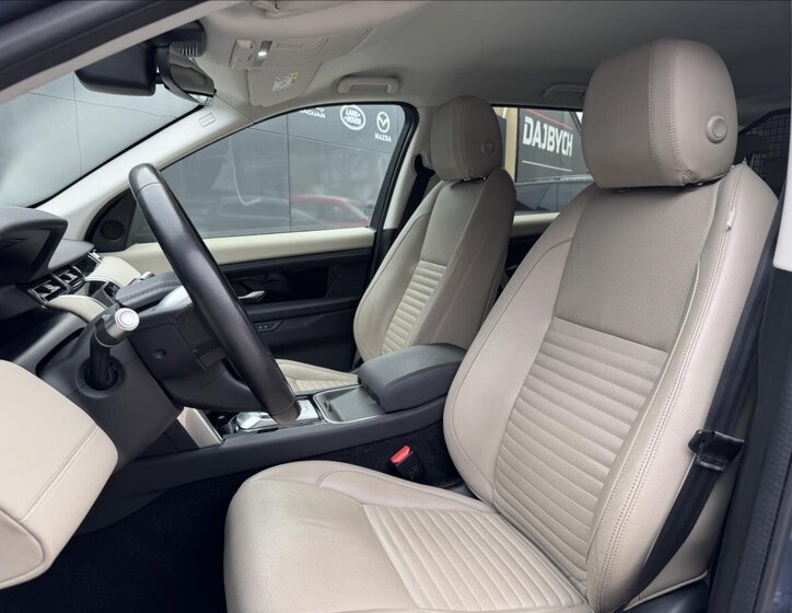 Land Rover Discovery Sport SUV 2,0 l 110 kw