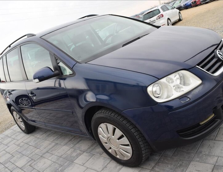 Volkswagen Touran Kombi 1,4 l 103 kw