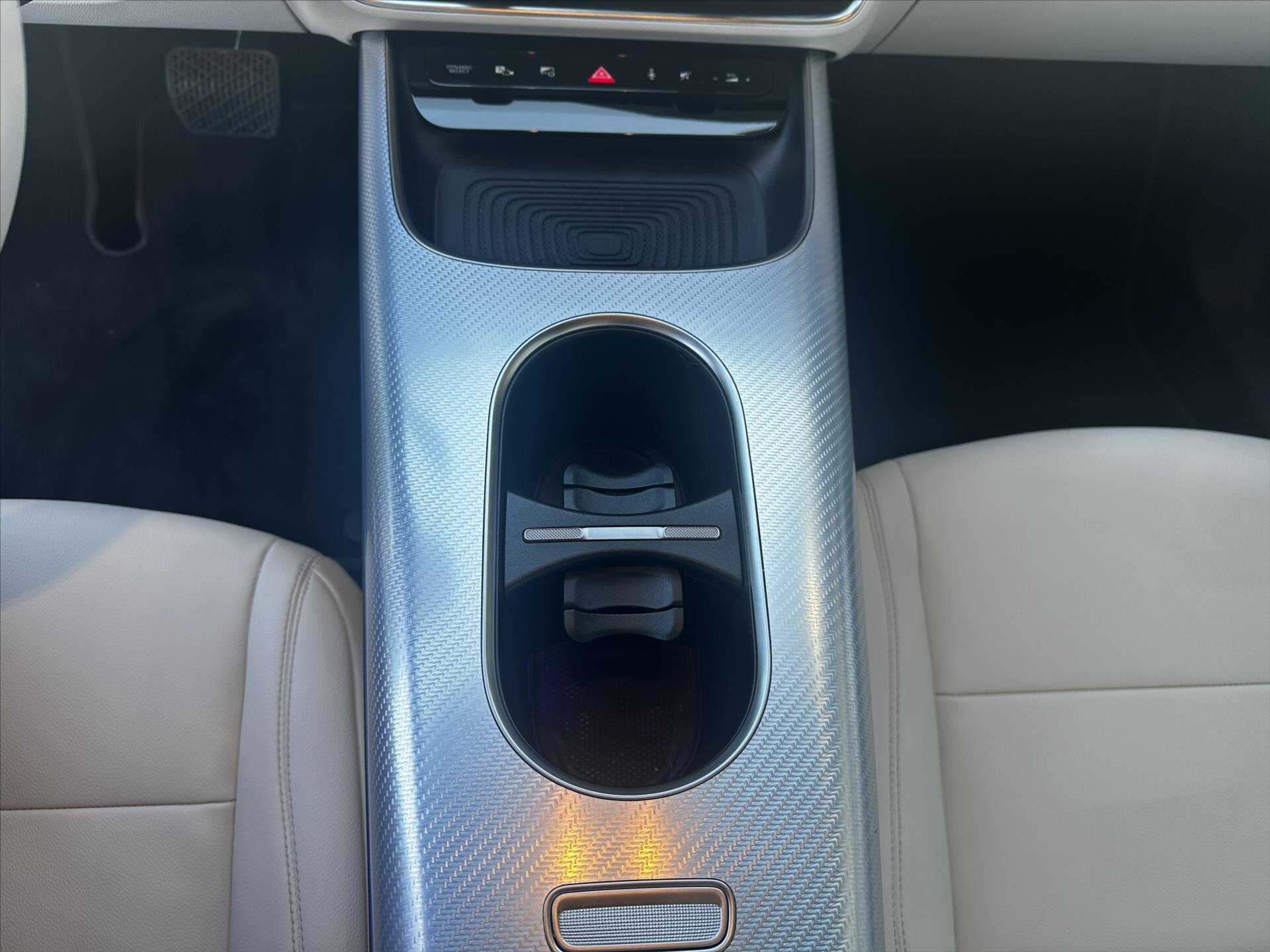 Mercedes-Benz CLA Sedan / Limuzína 0,0 200 kw