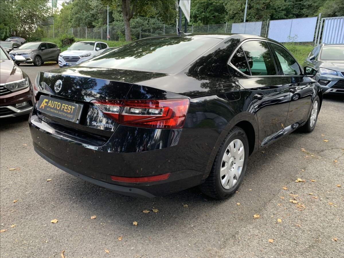 Škoda Superb