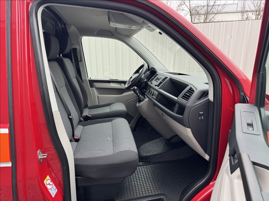 Volkswagen Transporter Skříň 2,0 l 110 kw