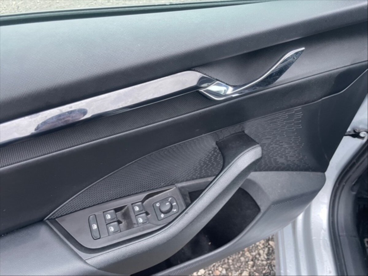 Škoda Octavia Liftback 2,0 l 85 kw