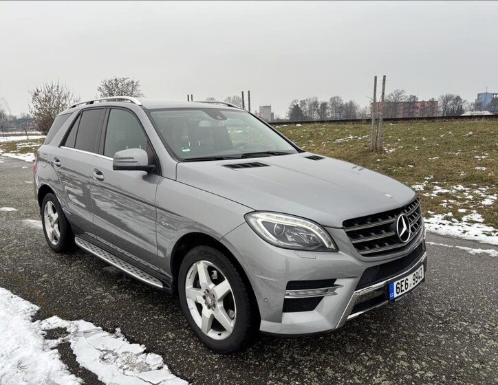 Mercedes-Benz Třídy M SUV / Terénní 3,0 l 190 kw