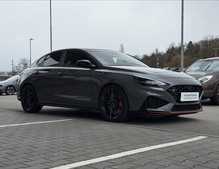 Hyundai i30 Liftback 2,0 l 206 kw