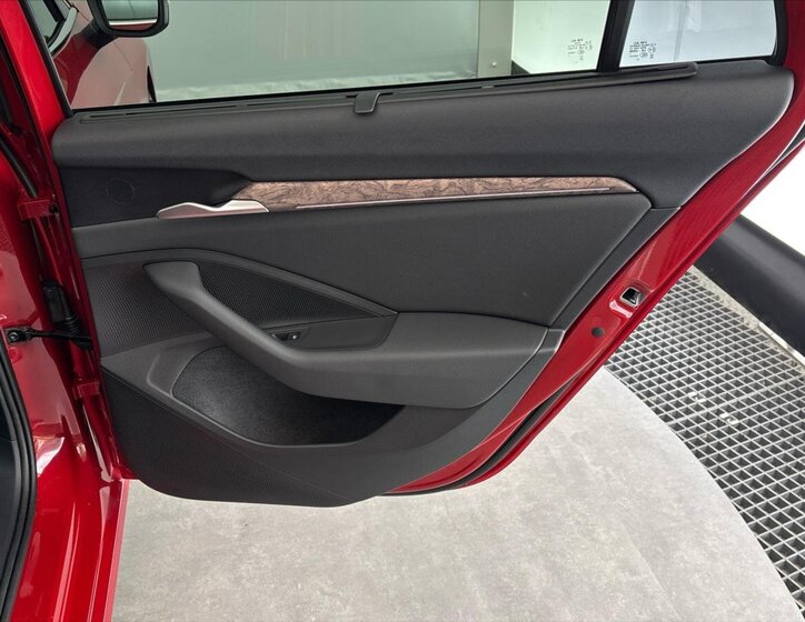 Škoda Superb Kombi 2,0 l 142 kw