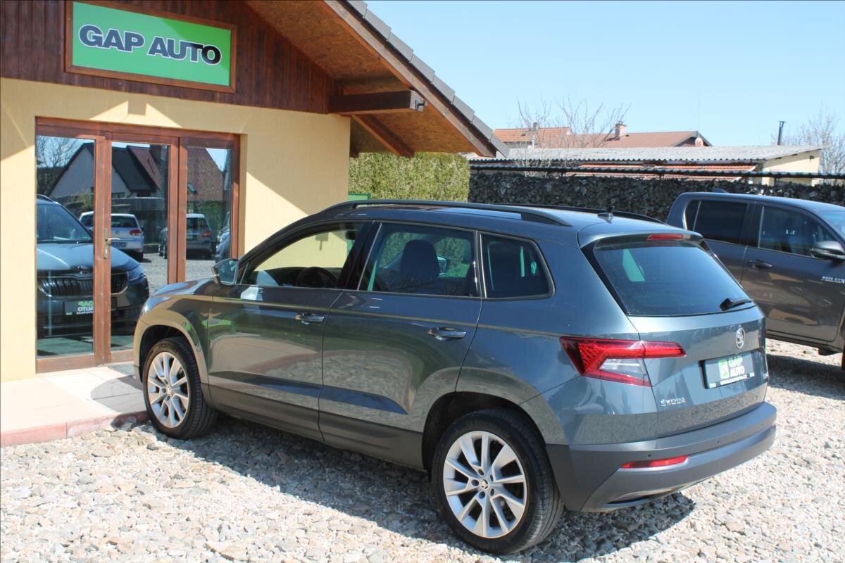 Škoda Karoq SUV / Terénní 1,5 l 110 kw
