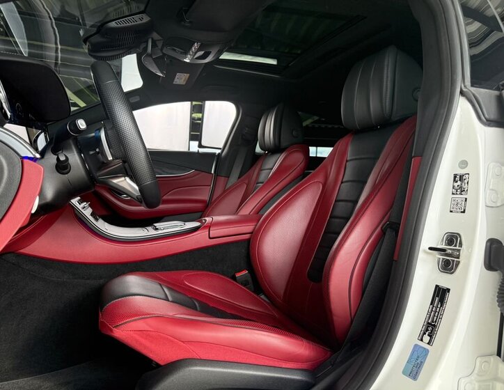 Mercedes-Benz CLS Sedan / Limuzína 2,0 l 195 kw