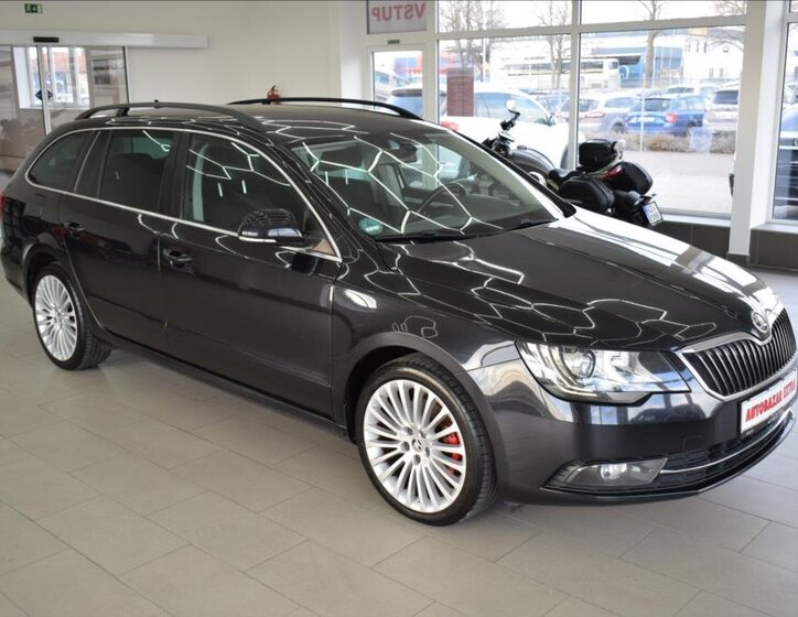Škoda Superb 3