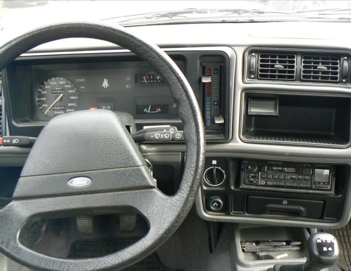 Ford Sierra 11