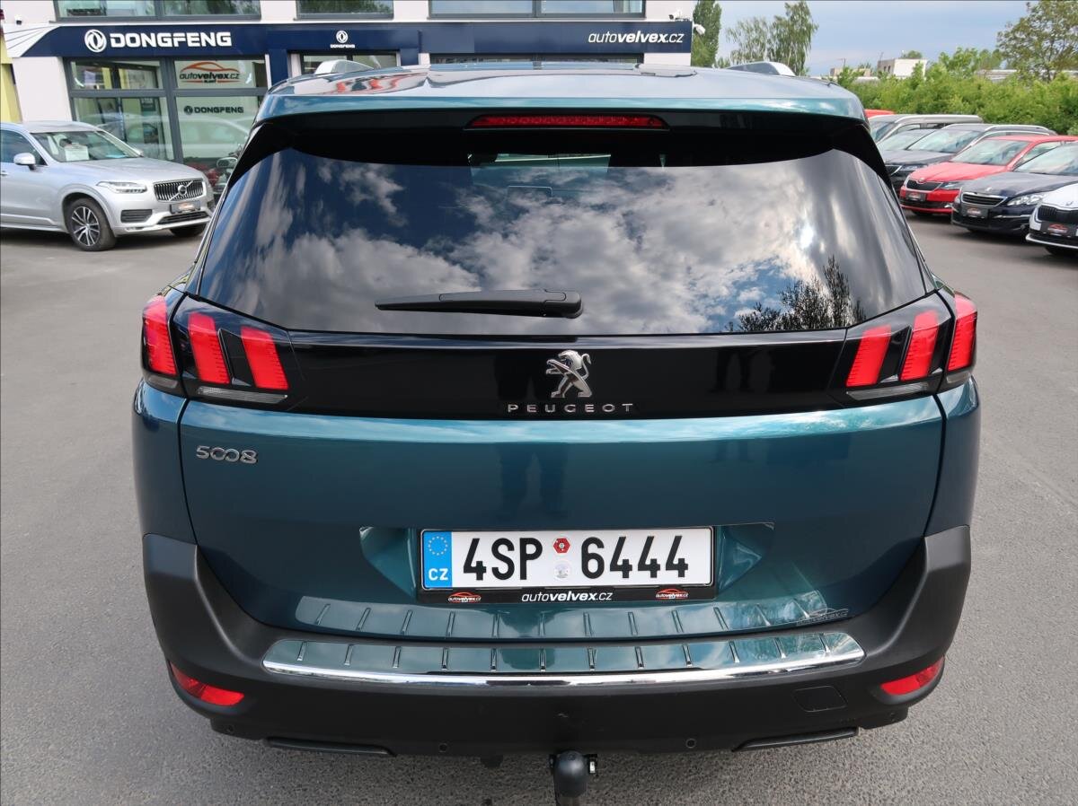 Peugeot 5008 SUV / Terénní 1,2 l 96 kw