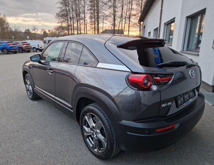 Mazda MX-30 SUV / Terénní 0,0 107 kw