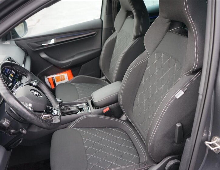 Škoda Karoq SUV / Terénní 1,5 l 110 kw