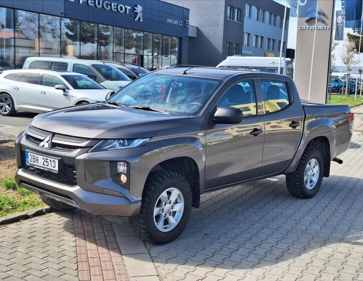 Mitsubishi L200 Pick-up 2,3 l 110 kw