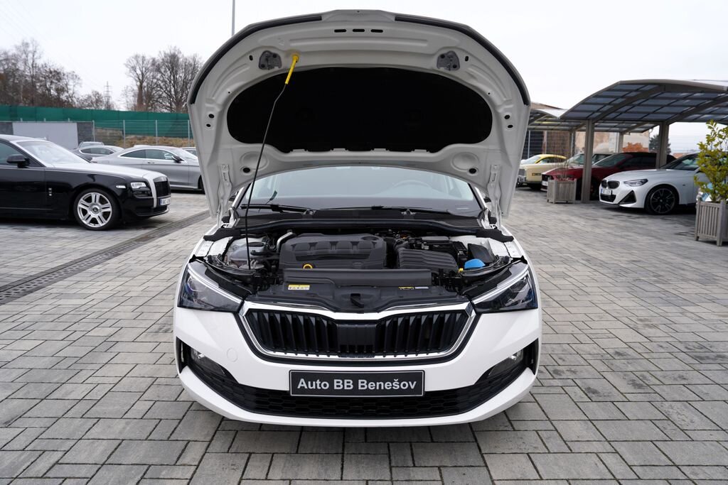 Škoda Scala Hatchback 1,6 l 85 kw