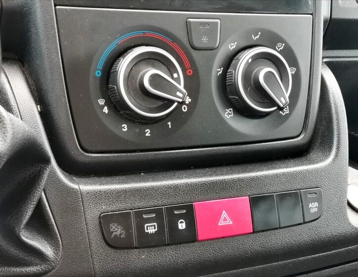 Citroën Jumper Valník 2,2 l 96 kw