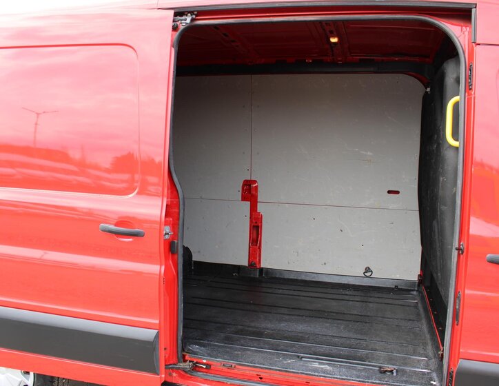 Ford Transit Užitková 2,0 l 96 kw