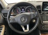 Mercedes-Benz GLS 10