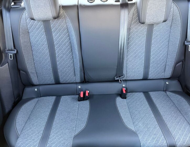 Peugeot 2008 SUV / Terénní 1,2 l 96 kw