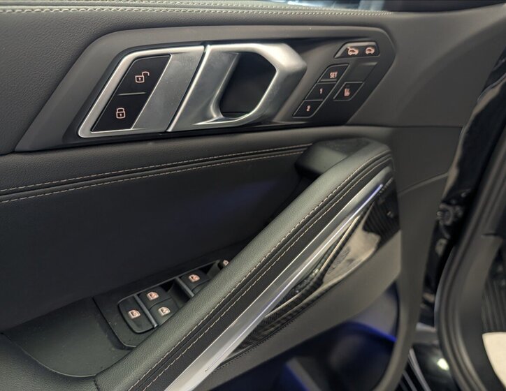 BMW X6 Sedan 3,0 l 210 kw