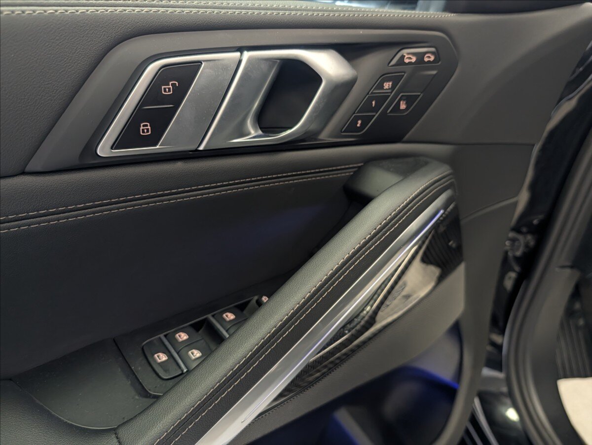 BMW X6 Sedan 3,0 l 210 kw