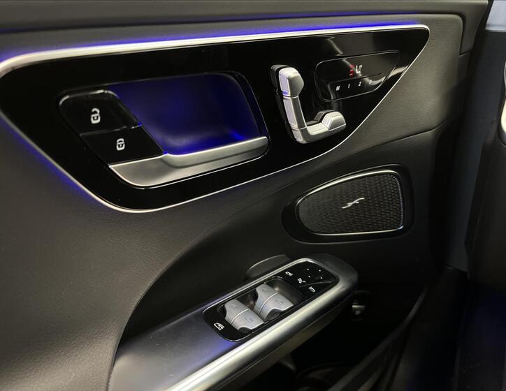 Mercedes-Benz Třídy C 12