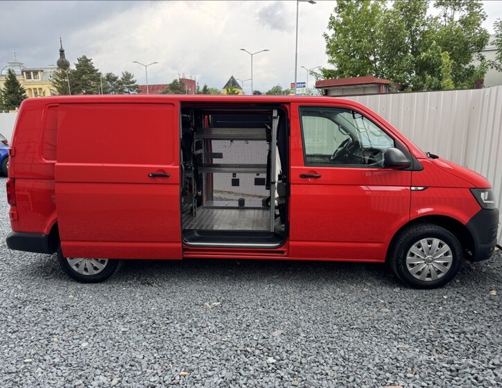Volkswagen Transporter Skříň 2,0 l 110 kw
