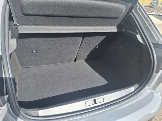 Peugeot 208 Hatchback 1,2 l 74 kw