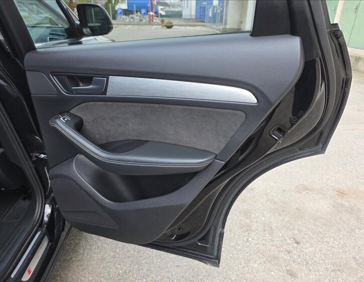 Audi Q5 SUV / Terénní 3,0 l 180 kw