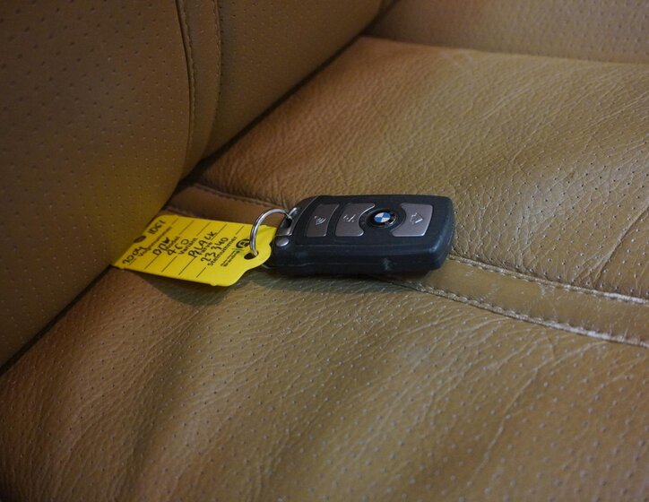 BMW Řada 7 Sedan 6,0 l 327 kw