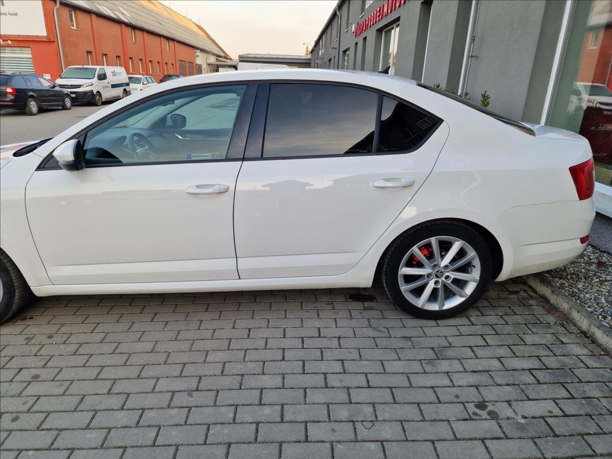 Škoda Octavia Sedan / Limuzína 2,0 l 110 kw