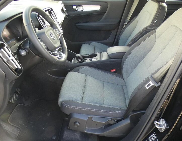 Volvo XC40 SUV 2,0 l 120 kw