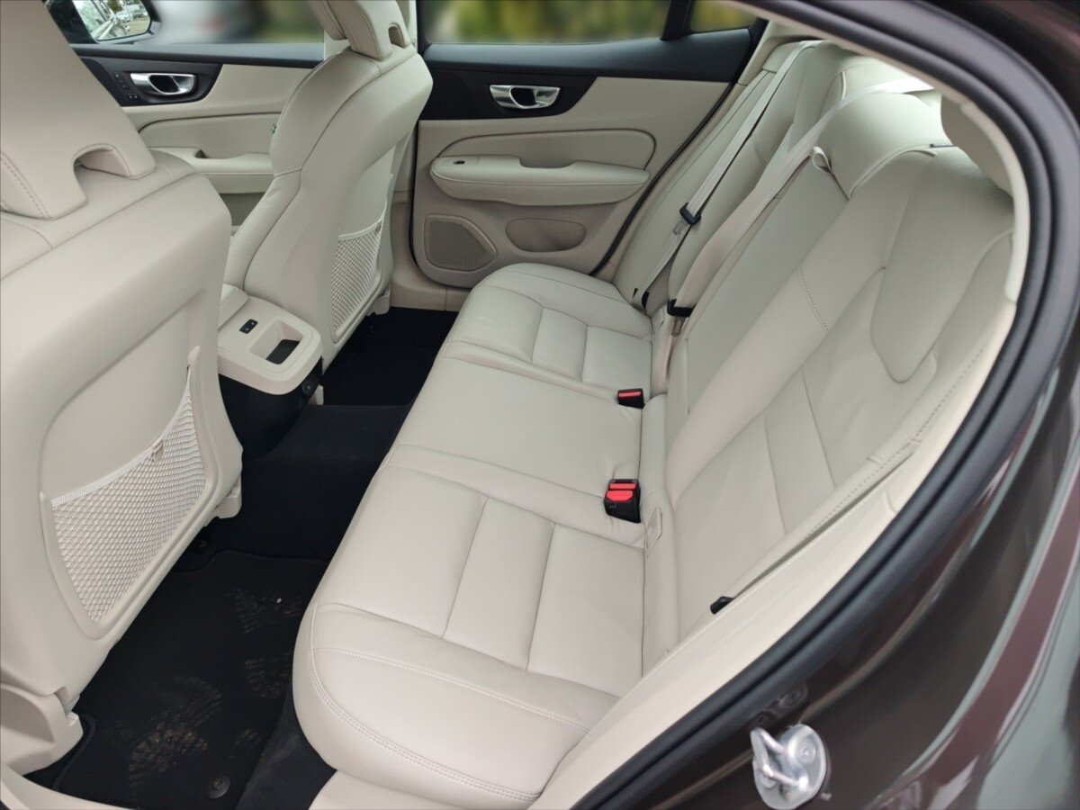 Volvo S60 Sedan / Limuzína 2,0 l 184 kw