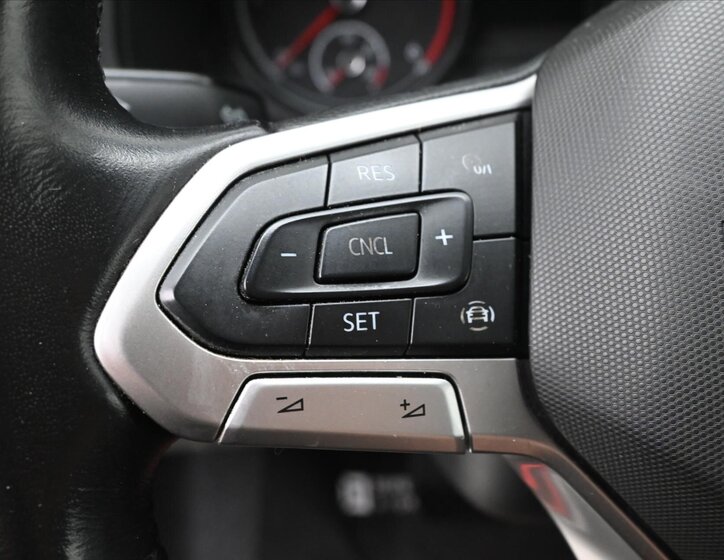 Volkswagen Transporter Skříň 2,0 l 110 kw