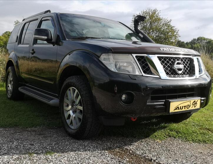 Nissan Pathfinder 36