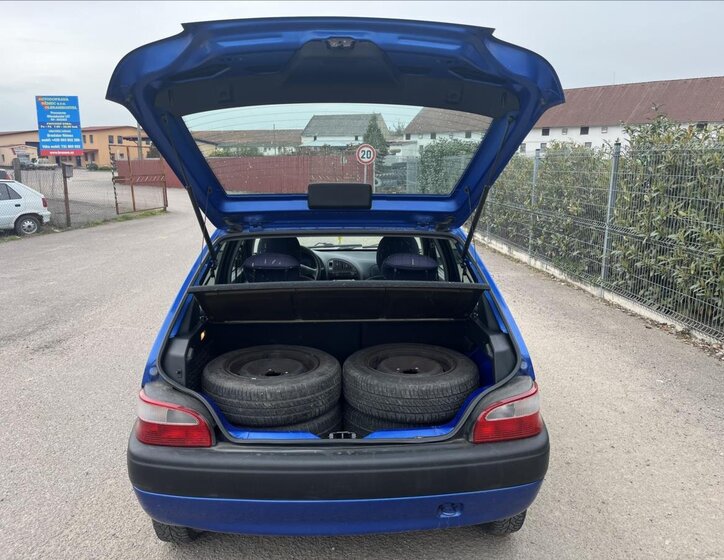 Citroën Saxo Hatchback 1,1 l 40 kw