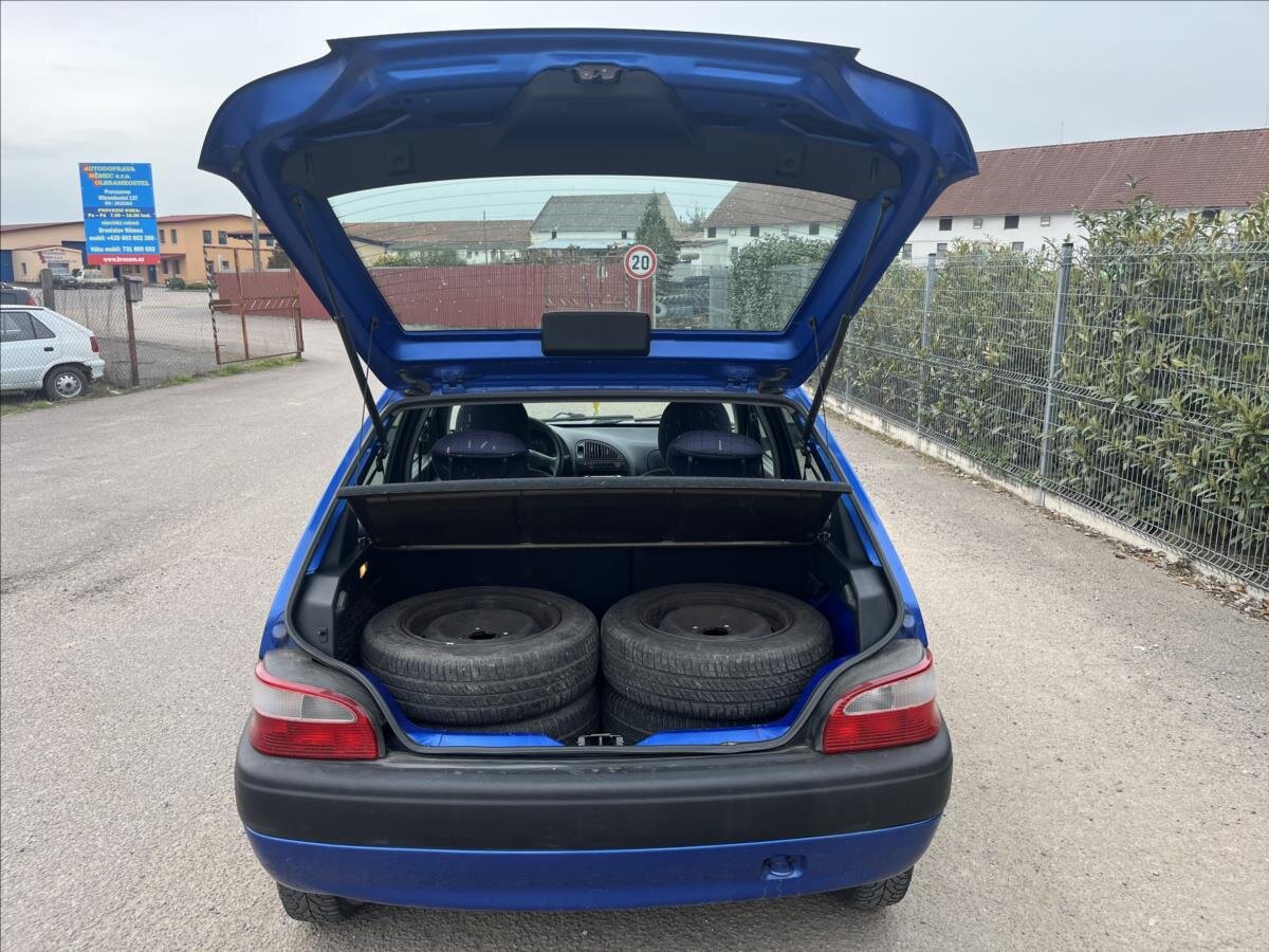 Citroën Saxo Hatchback 1,1 l 40 kw