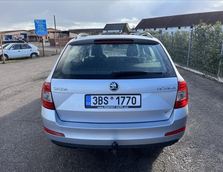 Škoda Octavia Kombi 1,6 l 77 kw